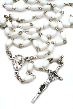 White rectangular glass bead Catholic rosary imported from Italy 17 inches with storage box
