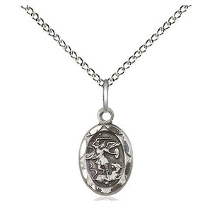 Collar de Plata de Ley Pequeño con Medalla de San Miguel Arcángel Patrón | 1/2 x 1/4 | Cadena de 18