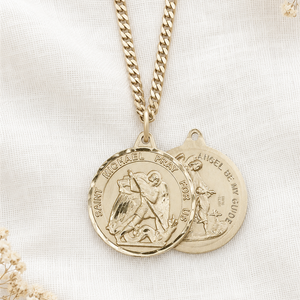 Collar de medalla grande de San Miguel Arcángel de oro de 14 quilates | 3,5 x 3,2 cm | Cadena de 61 cm | Hecho en EE. UU. por Bliss